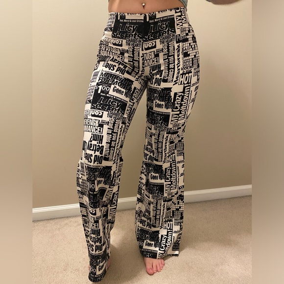 Urban Outfitters Newsprint Flares - Picture 3 of 6